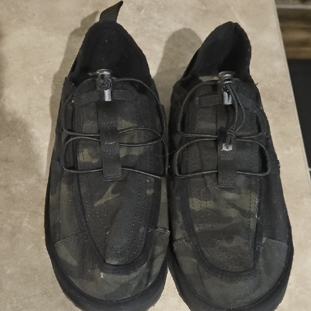 Men's Black Camouflage Shoes